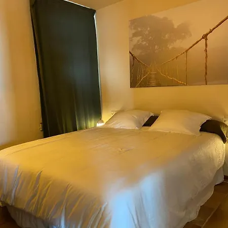 Port Bay View Apartment *